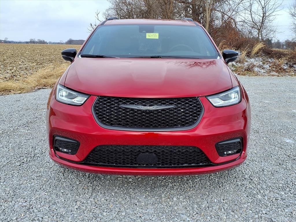 New 2026 Chrysler Pacifica SELECT Passenger Van