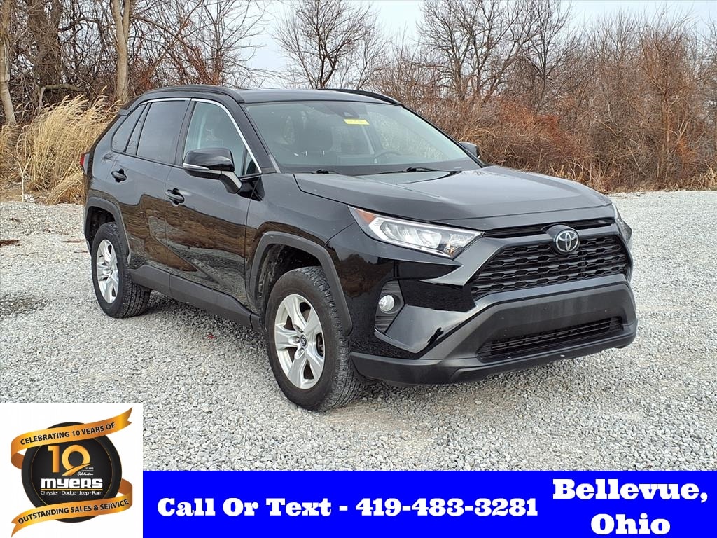 2020 Toyota RAV4 XLE's photo