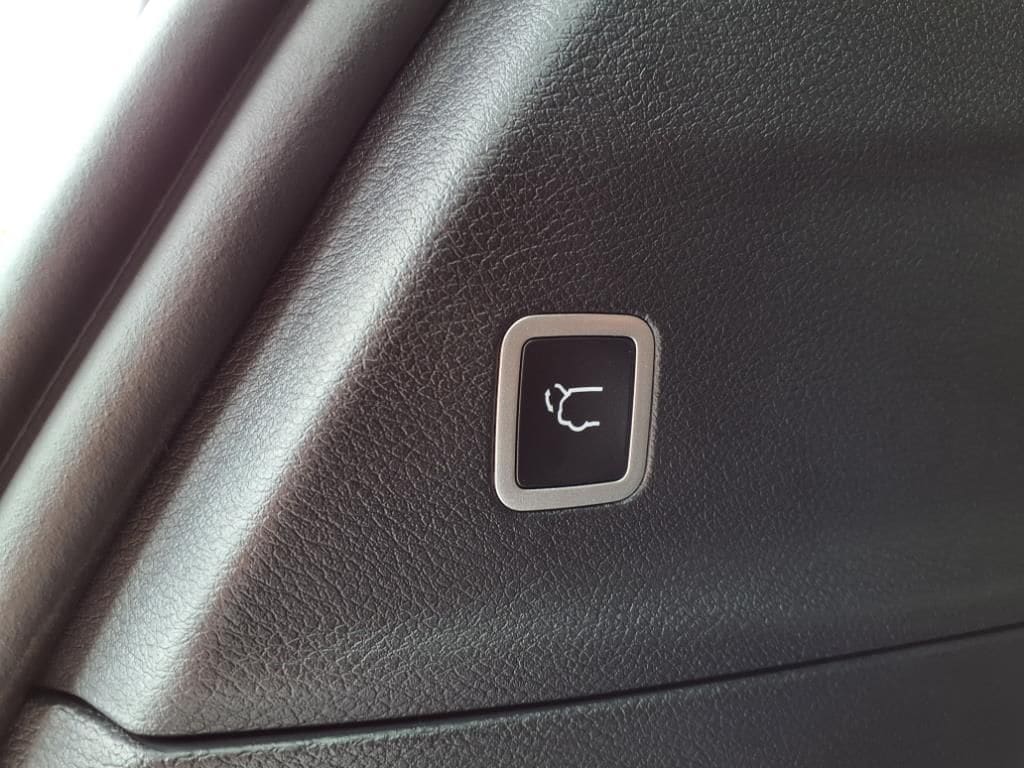 2025 Chrysler Pacifica Select - Photo 32