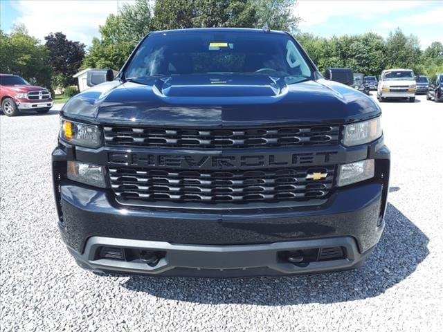 Used 2020 Chevrolet Silverado 1500 Custom with VIN 1GCRYBEK6LZ307520 for sale in Bellevue, OH