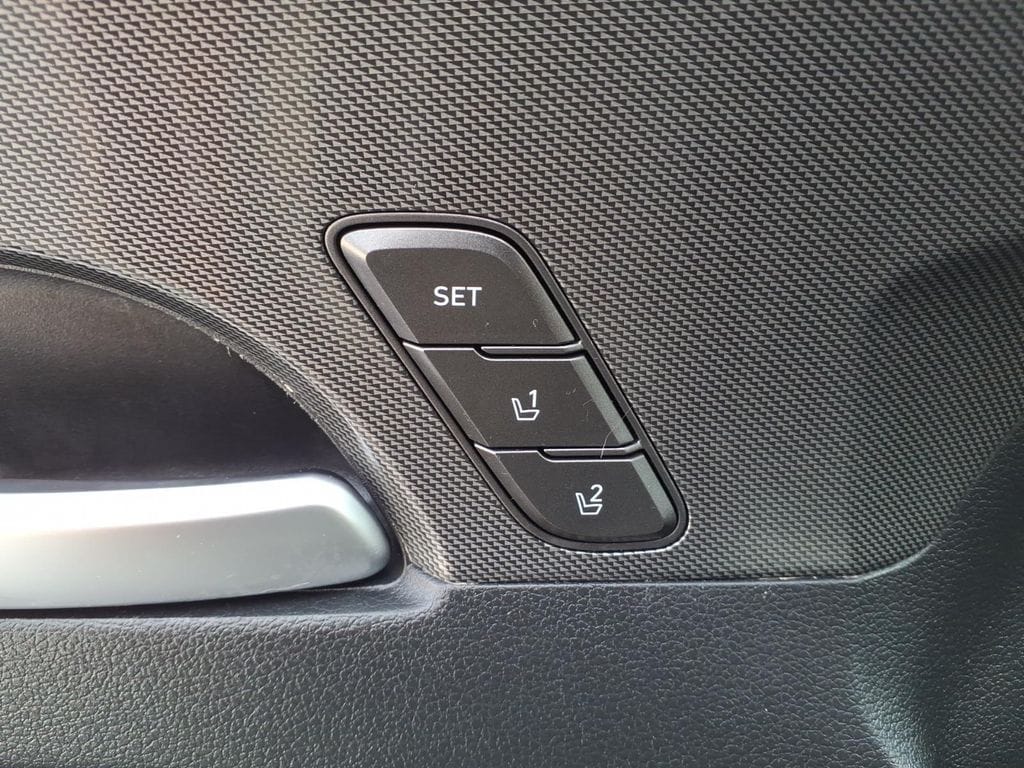 2023 Hyundai Santa Fe Limited - Photo 29
