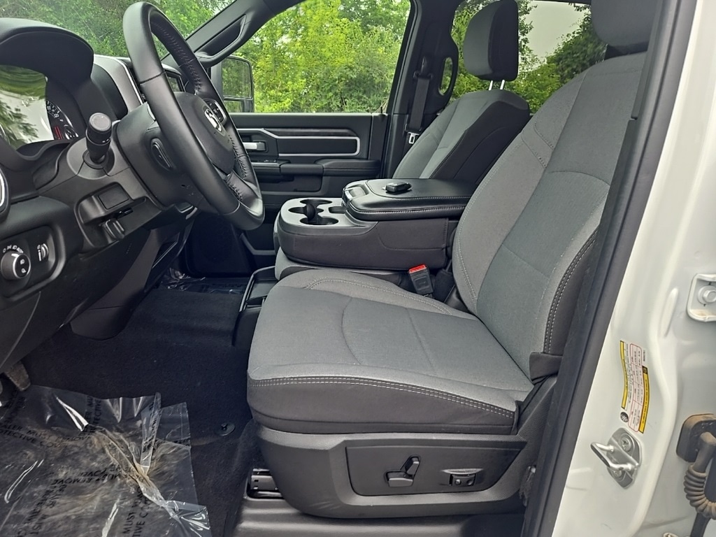 Used 2024 RAM Ram 2500 Pickup Big Horn with VIN 3C6UR5DJ7RG322805 for sale in Bellevue, OH