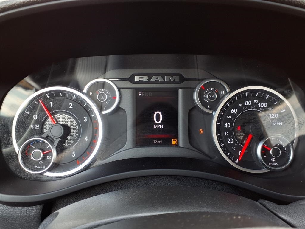 2025 Ram 5500 Tradesman photo 2