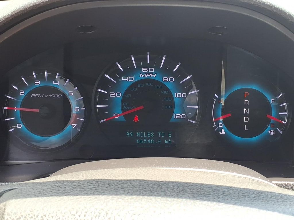 Used 2011 Ford Fusion SE with VIN 3FAHP0HA0BR105187 for sale in Bellevue, OH