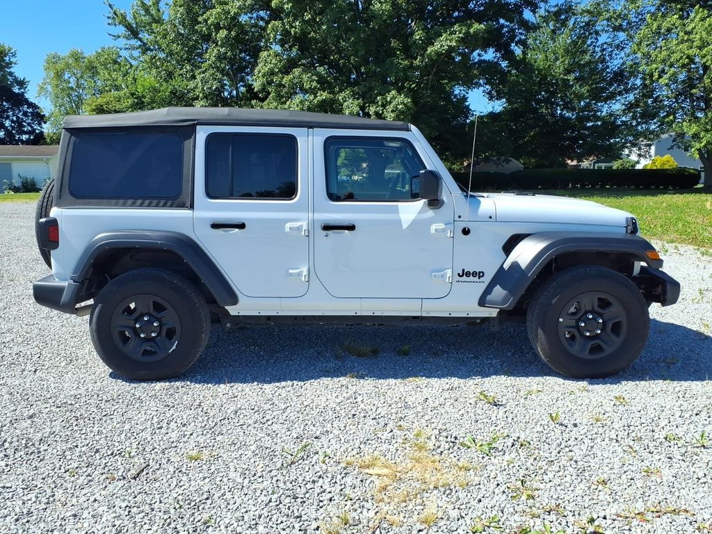 2023 Jeep Wrangler 4-Door Sport - Photo 12
