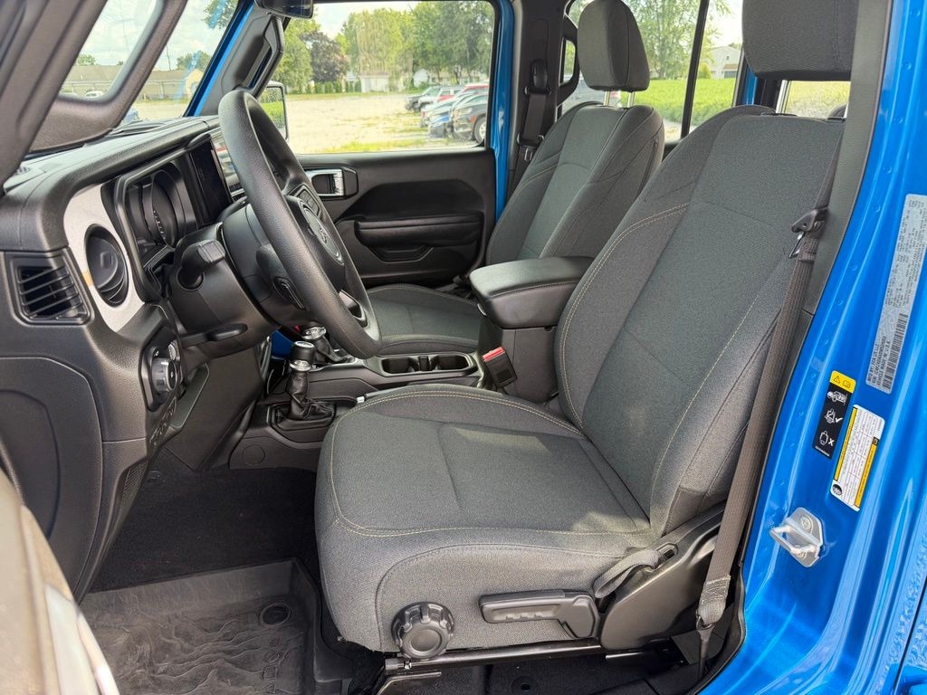 Used 2025 Jeep Wrangler Sport SUV