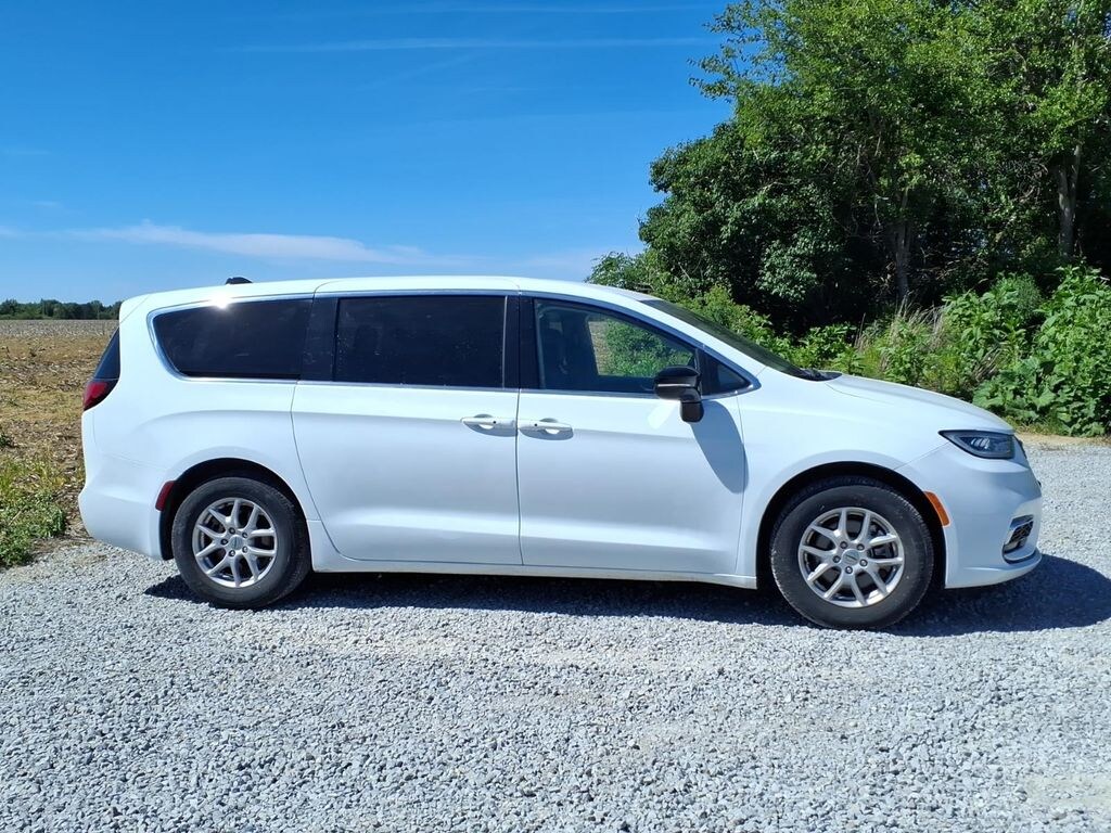 Used 2024 Chrysler Pacifica Touring L Van Passenger Van