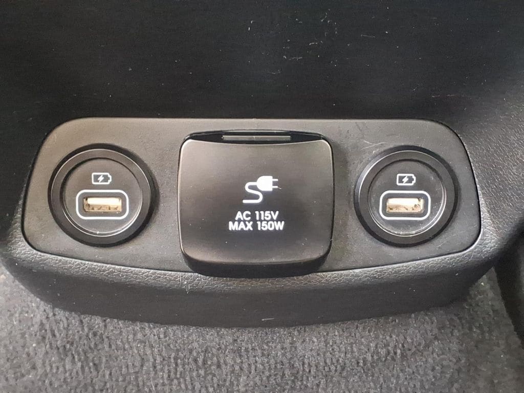 2023 Hyundai Santa Fe Limited - Photo 26