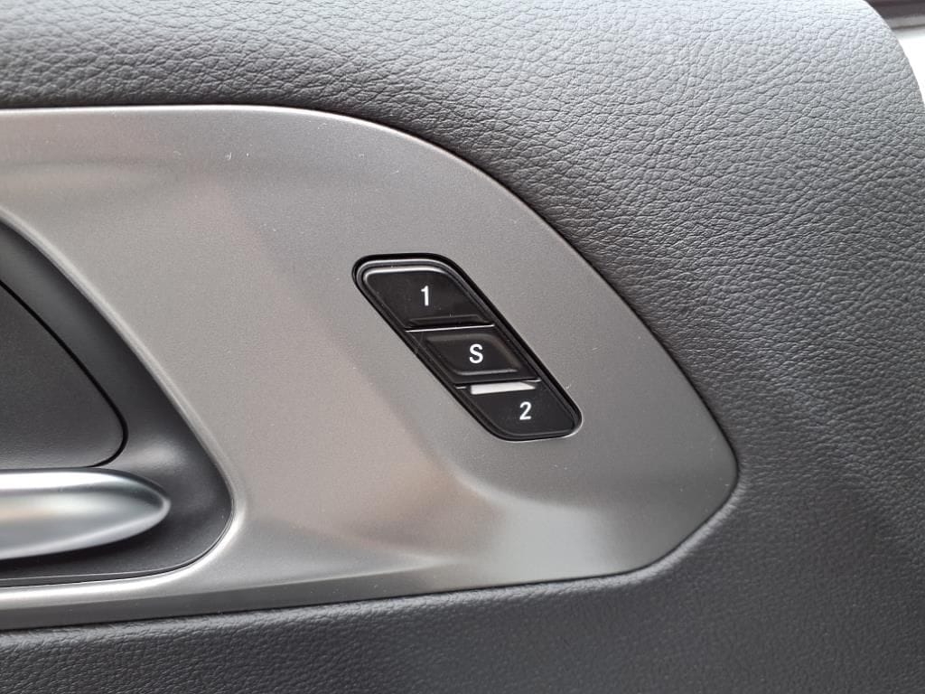 2025 Chrysler Pacifica Select - Photo 25