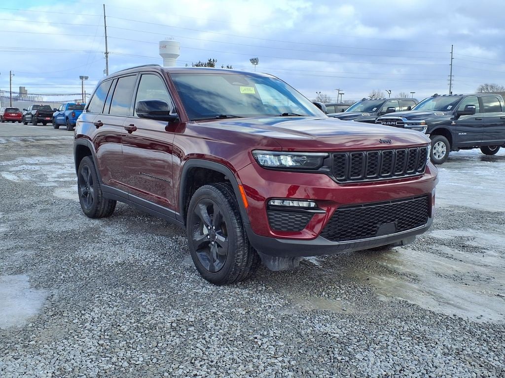 Used 2025 Jeep Grand Cherokee Limited SUV