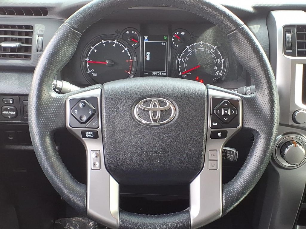 2021 Toyota 4Runner SR5 - Photo 21