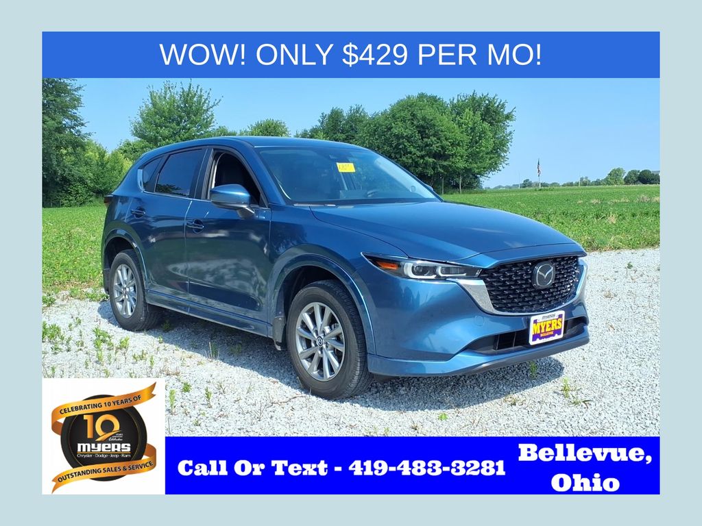 2024 Mazda CX-5 S Preferred package Auto AWD's photo