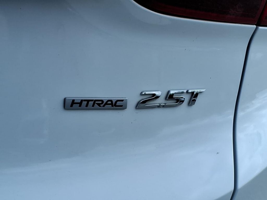 2023 Hyundai Santa Fe Limited - Photo 17