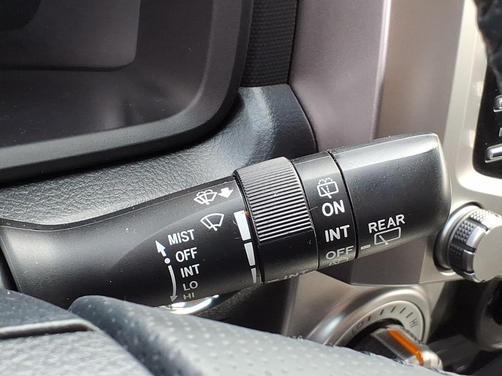 2021 Toyota 4Runner SR5 - Photo 32
