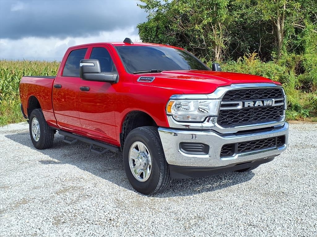 2023 Ram 2500 Tradesman photo 2