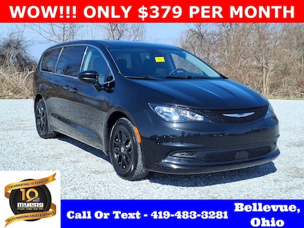 2023 Chrysler Voyager LX Van Passenger Van