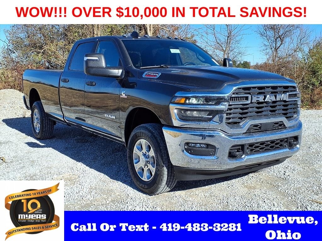 New 2026 Ram 2500 BIG HORN CREW CAB 4X4 8' BOX Pickup