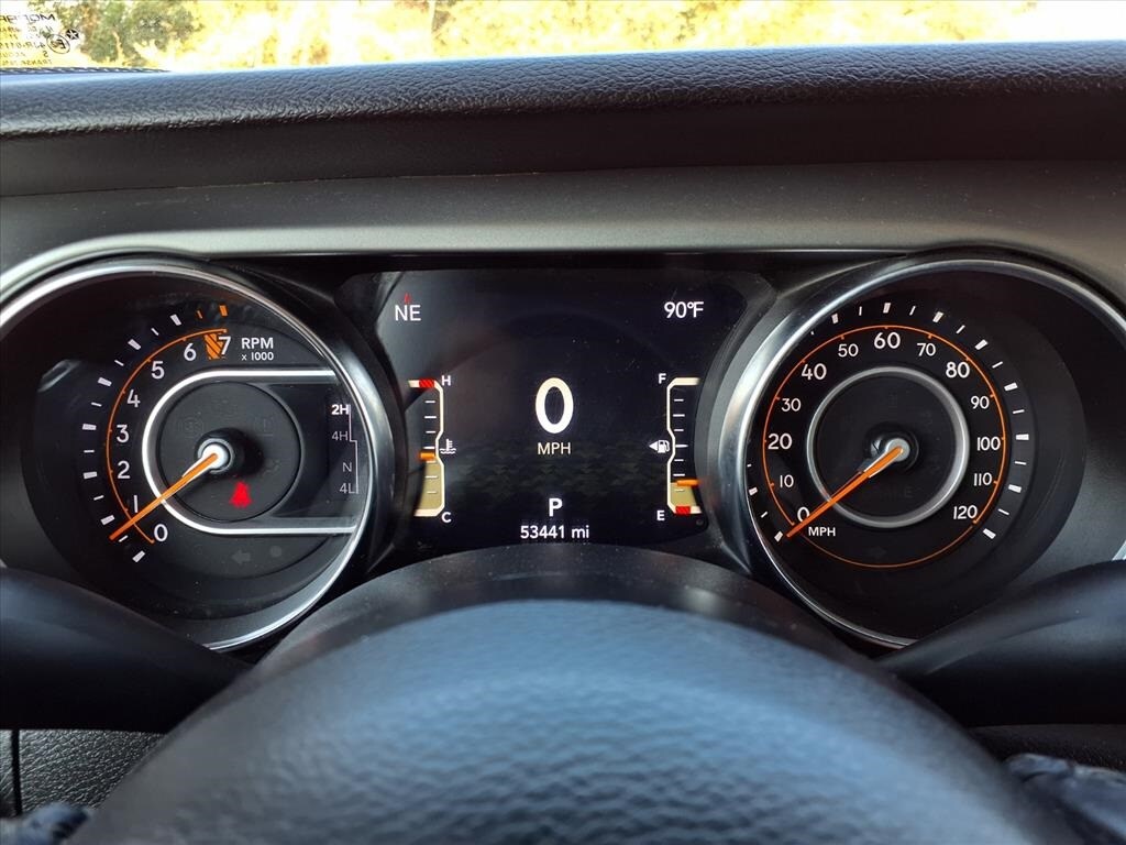 2021 Jeep Gladiator Sport photo 2