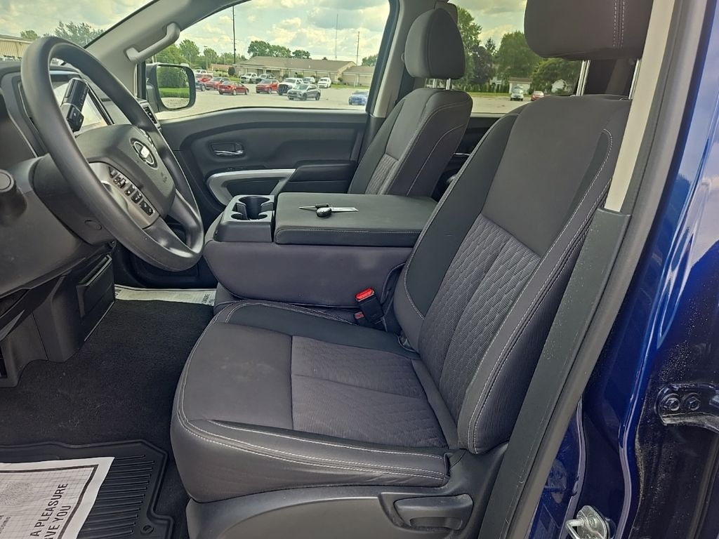 Used 2022 Nissan Titan SV Truck Crew Cab