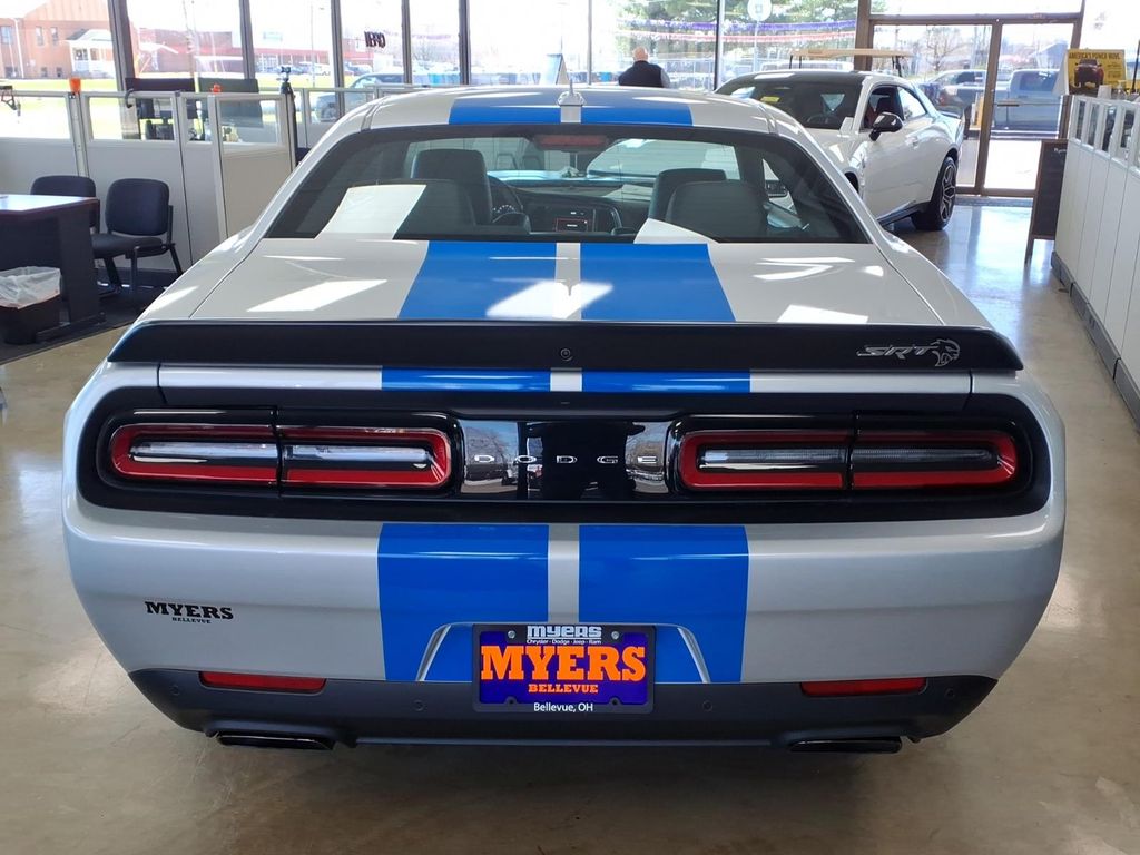 2023 Dodge Challenger SRT - Photo 7