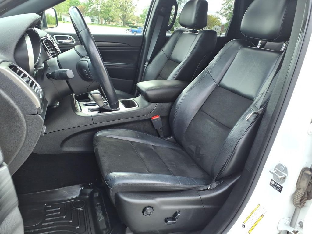 Used 2021 Jeep Grand Cherokee Laredo SUV