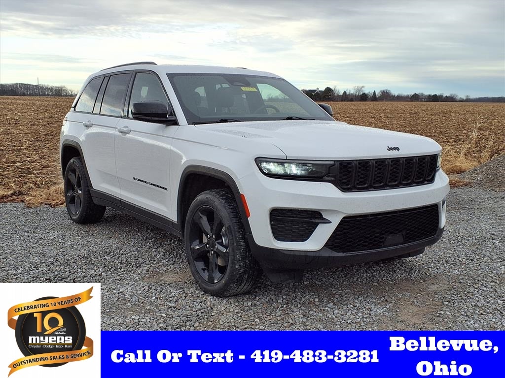 2023 Jeep Grand Cherokee Altitude's photo