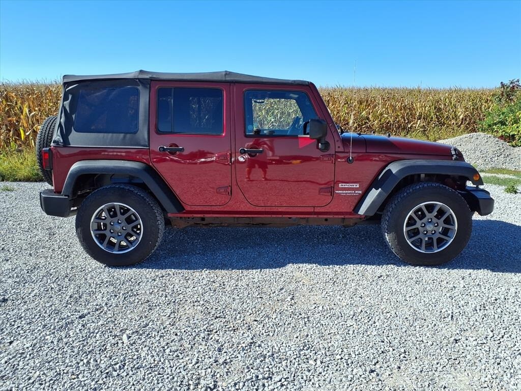 2012 Jeep Wrangler Unlimited Sport photo 4