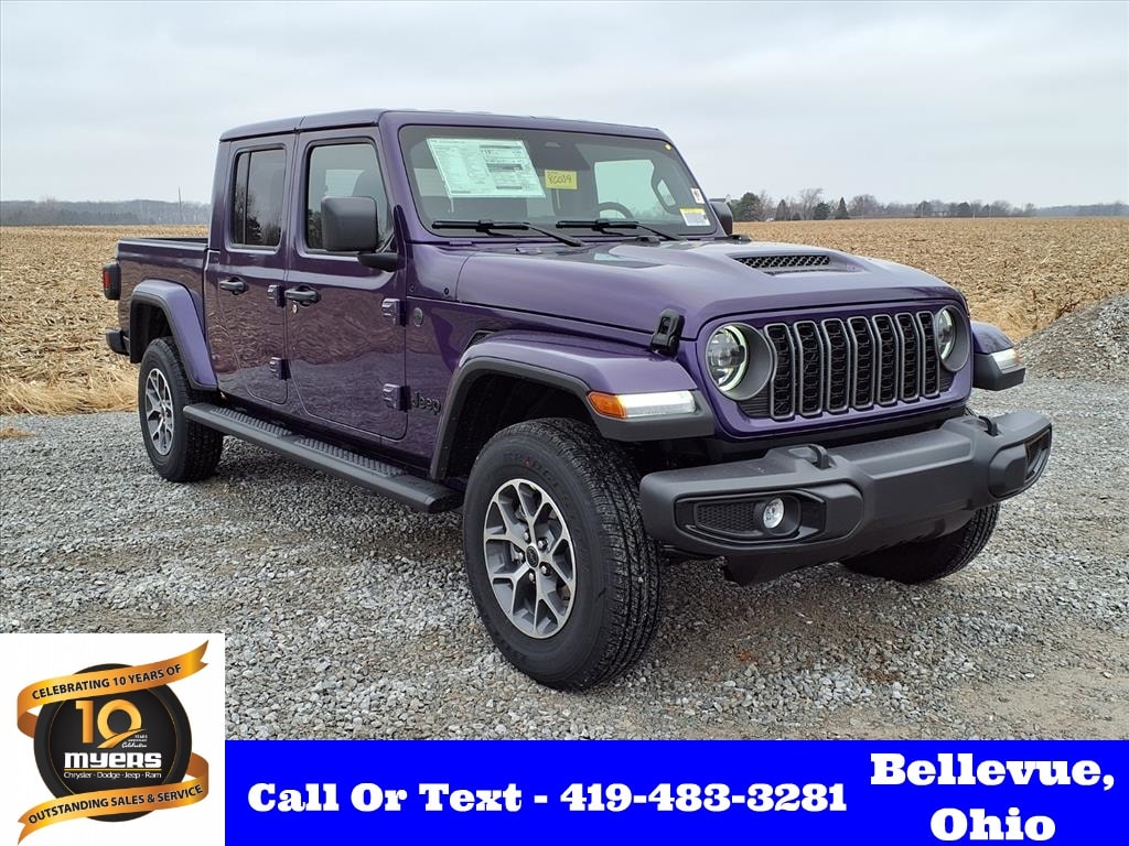 2026 Jeep Gladiator Sport S's photo