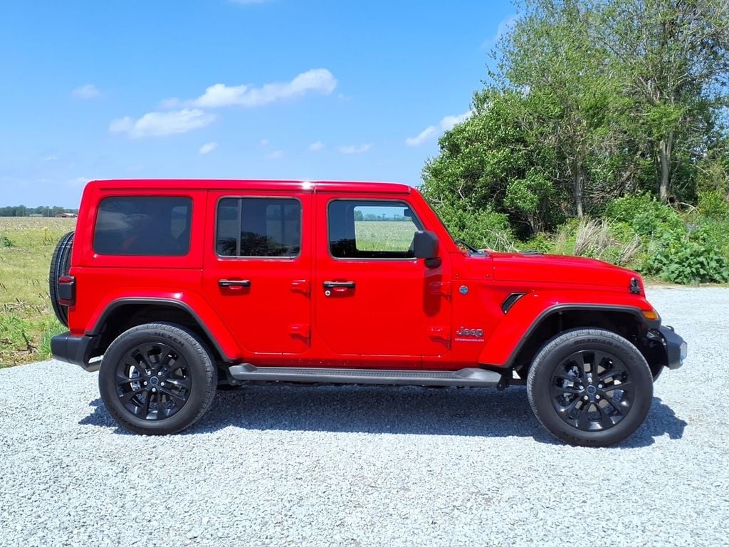 Used 2025 Jeep Wrangler 4xe Sahara SUV
