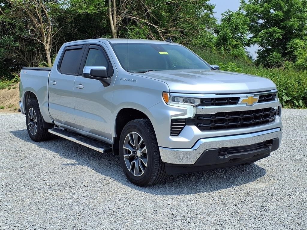 Used 2022 Chevrolet Silverado 1500 LT with VIN 1GCPDKEK7NZ531823 for sale in Bellevue, OH