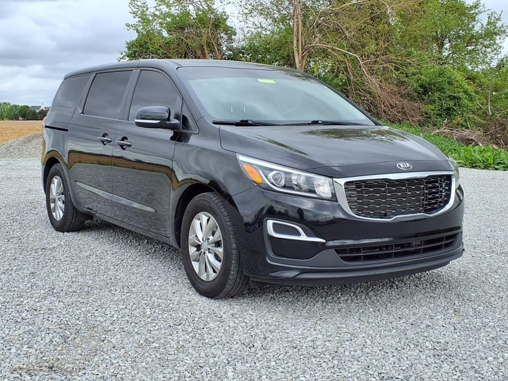 Used 2020 Kia Sedona L with VIN KNDMA5C15L6582288 for sale in Bellevue, OH