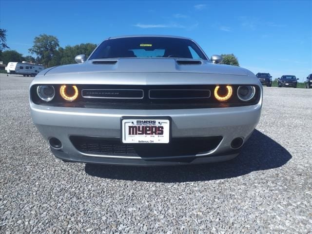 Used 2021 Dodge Challenger SXT with VIN 2C3CDZGG2MH600338 for sale in Bellevue, OH