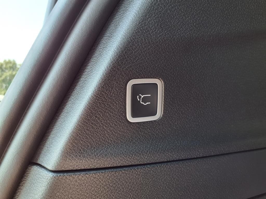 2025 Chrysler Pacifica Select - Photo 33