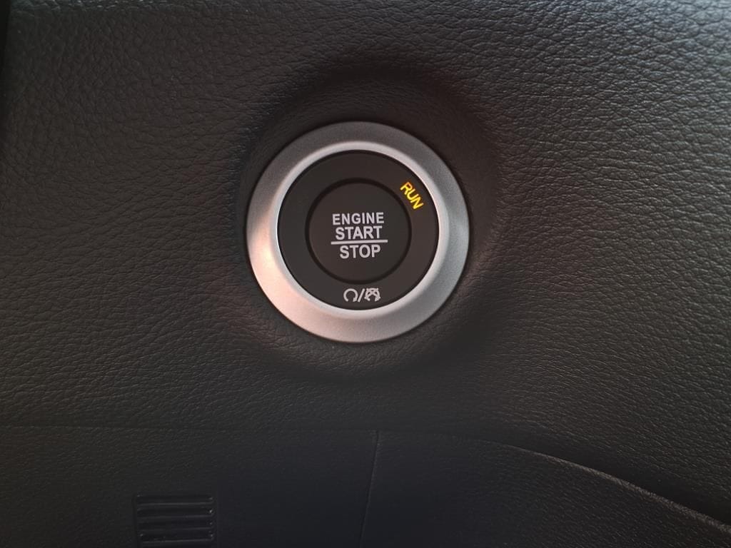 2025 Chrysler Pacifica Select - Photo 22