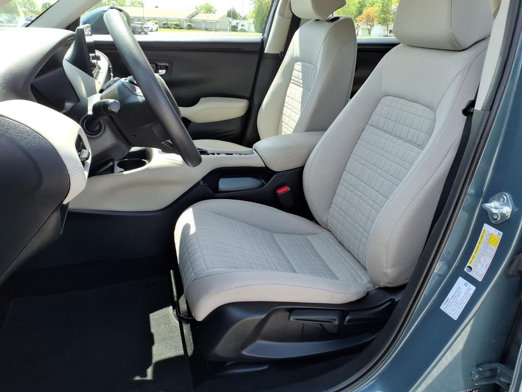 Used 2025 Honda HR-V LX SUV