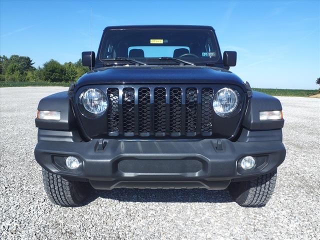 Used 2021 Jeep Gladiator Sport with VIN 1C6HJTAG1ML500970 for sale in Bellevue, OH