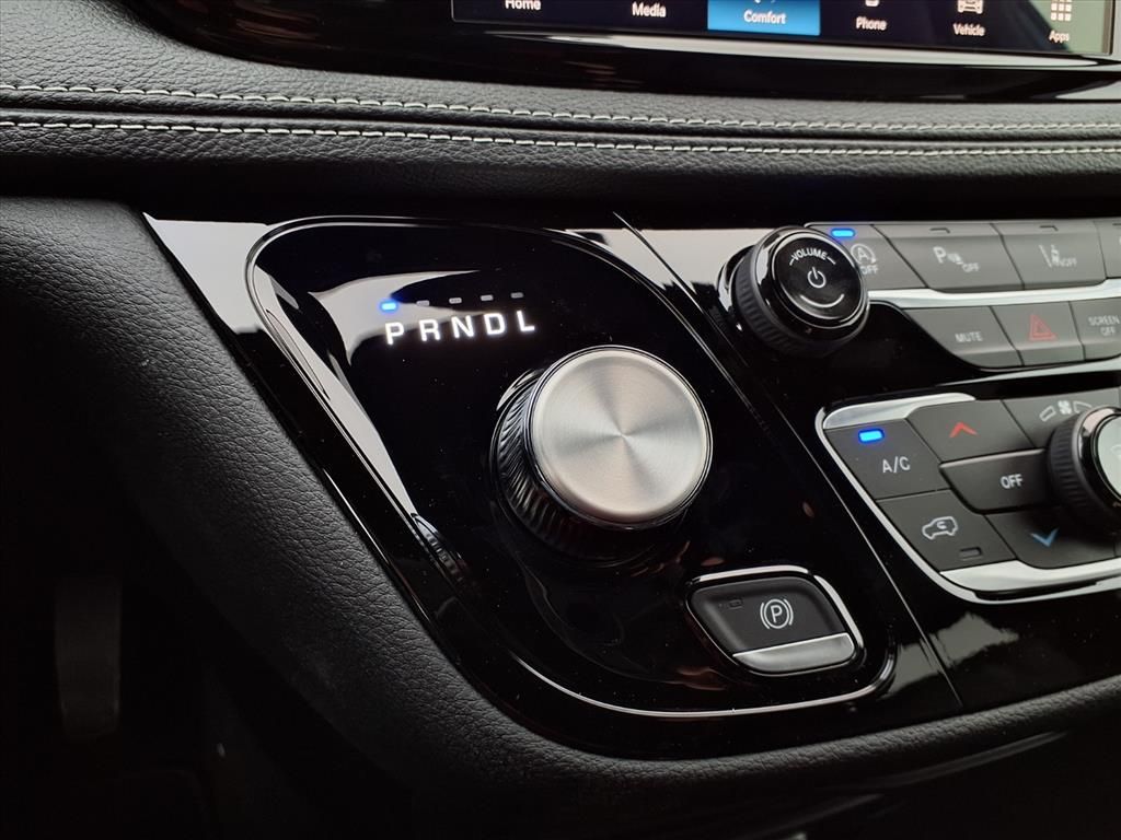 2026 Chrysler Pacifica Select - Photo 13