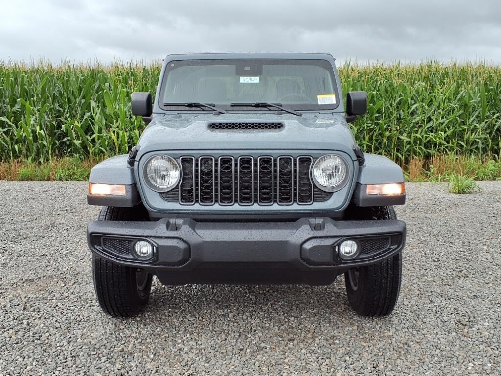 2025 Jeep Gladiator Sport S photo 3