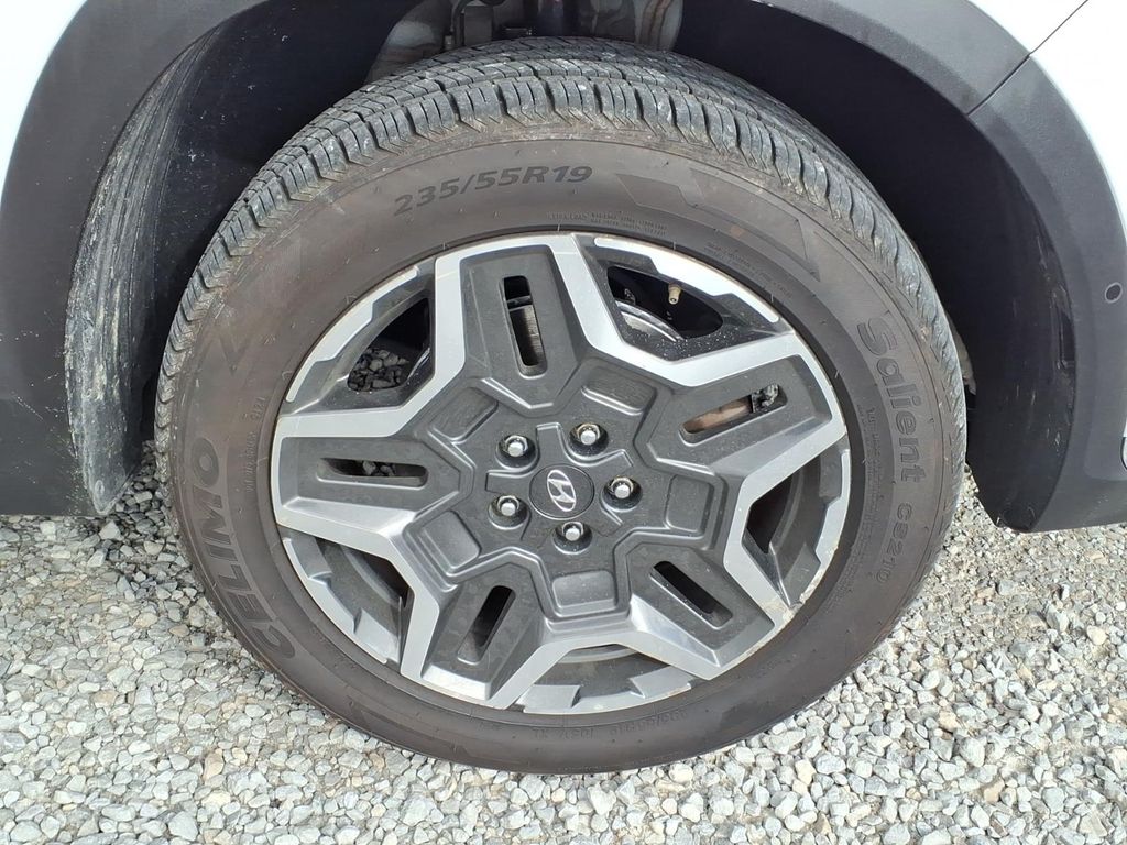 2023 Hyundai Santa Fe Limited - Photo 18