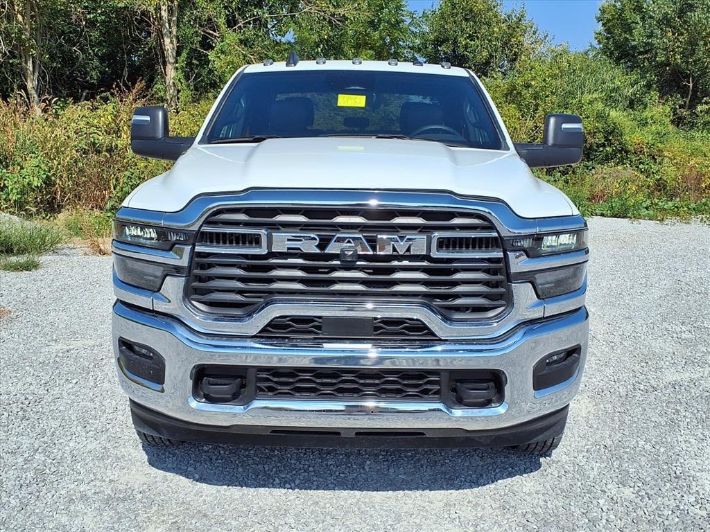 2025 Ram 3500 Tradesman Big Horn photo 3