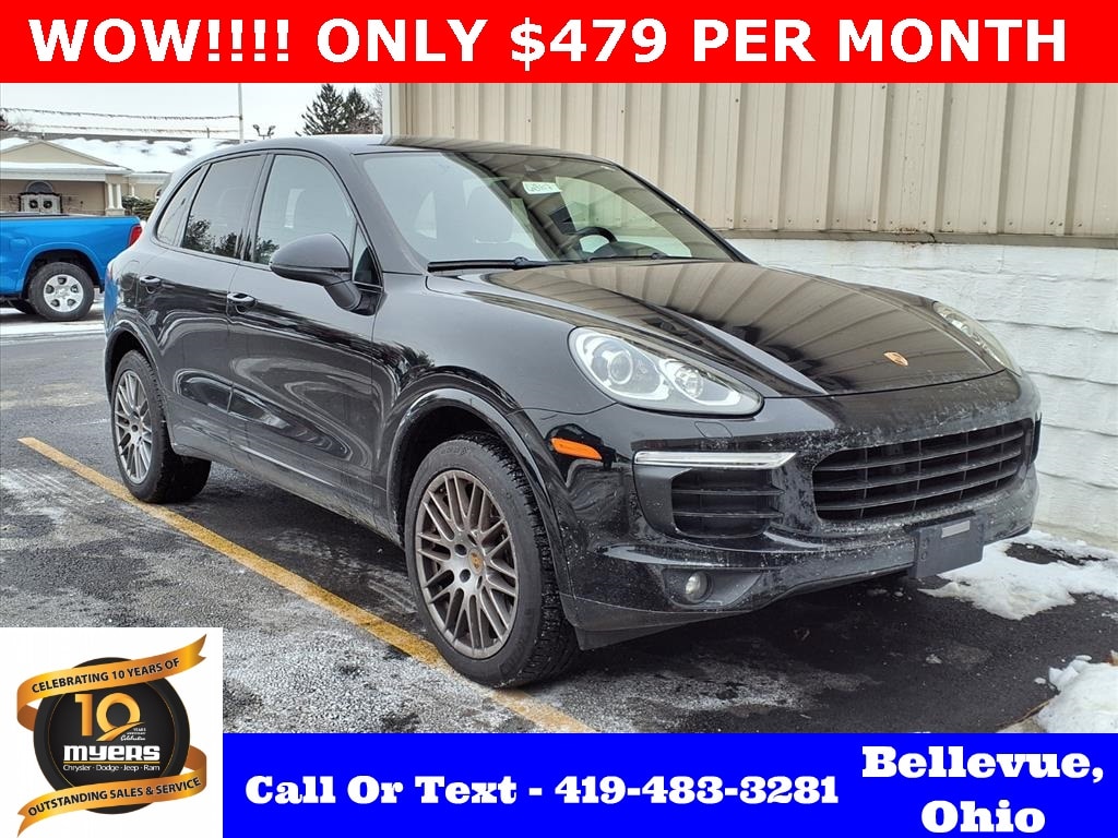 2017 Porsche Cayenne Platinum Edition's photo