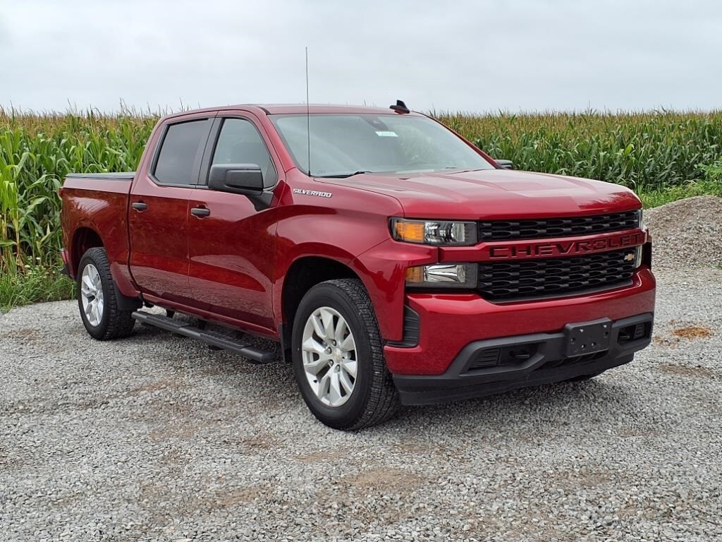 2021 Chevrolet Silverado 1500 Custom photo 2