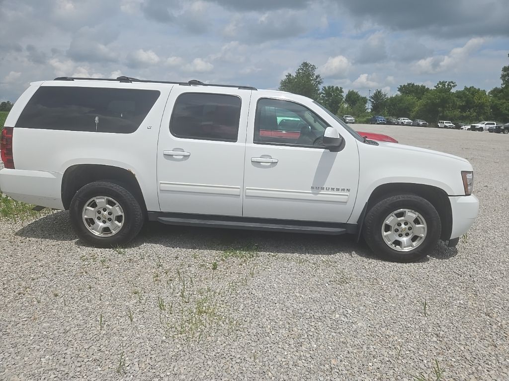 Used 2013 Chevrolet Suburban LT with VIN 1GNSKJE70DR301469 for sale in Bellevue, OH