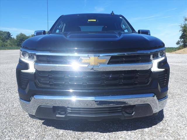 Used 2022 Chevrolet Silverado 1500 LT with VIN 3GCPDKEK8NG530146 for sale in Bellevue, OH