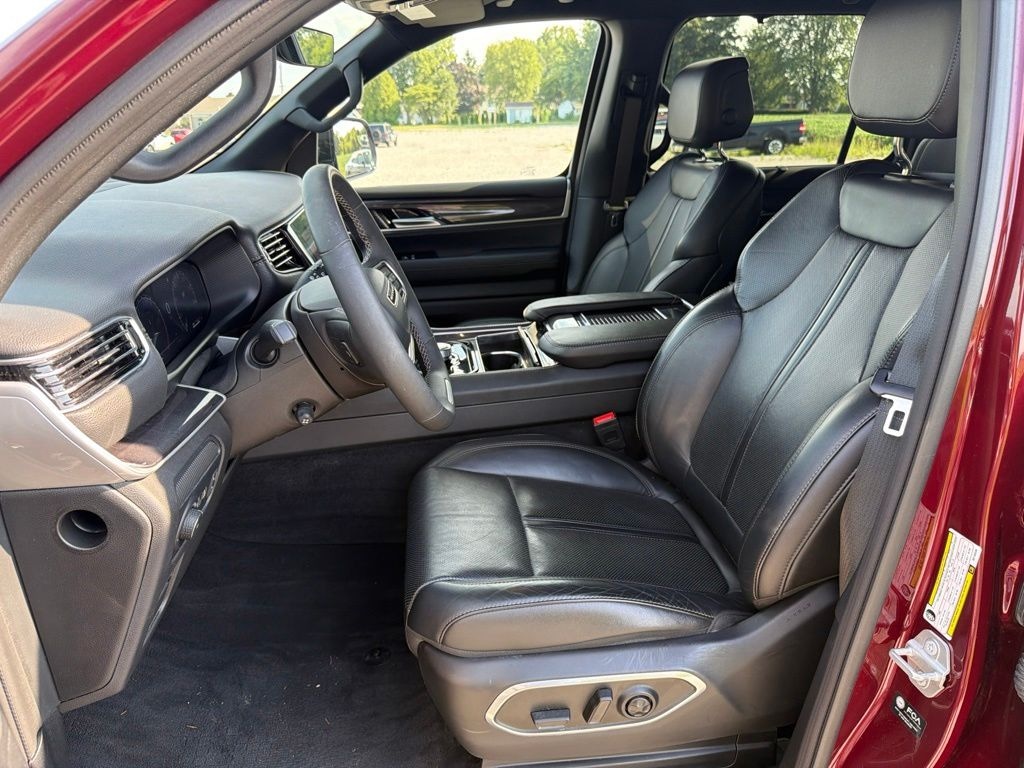 Used 2024 Jeep Wagoneer Base SUV