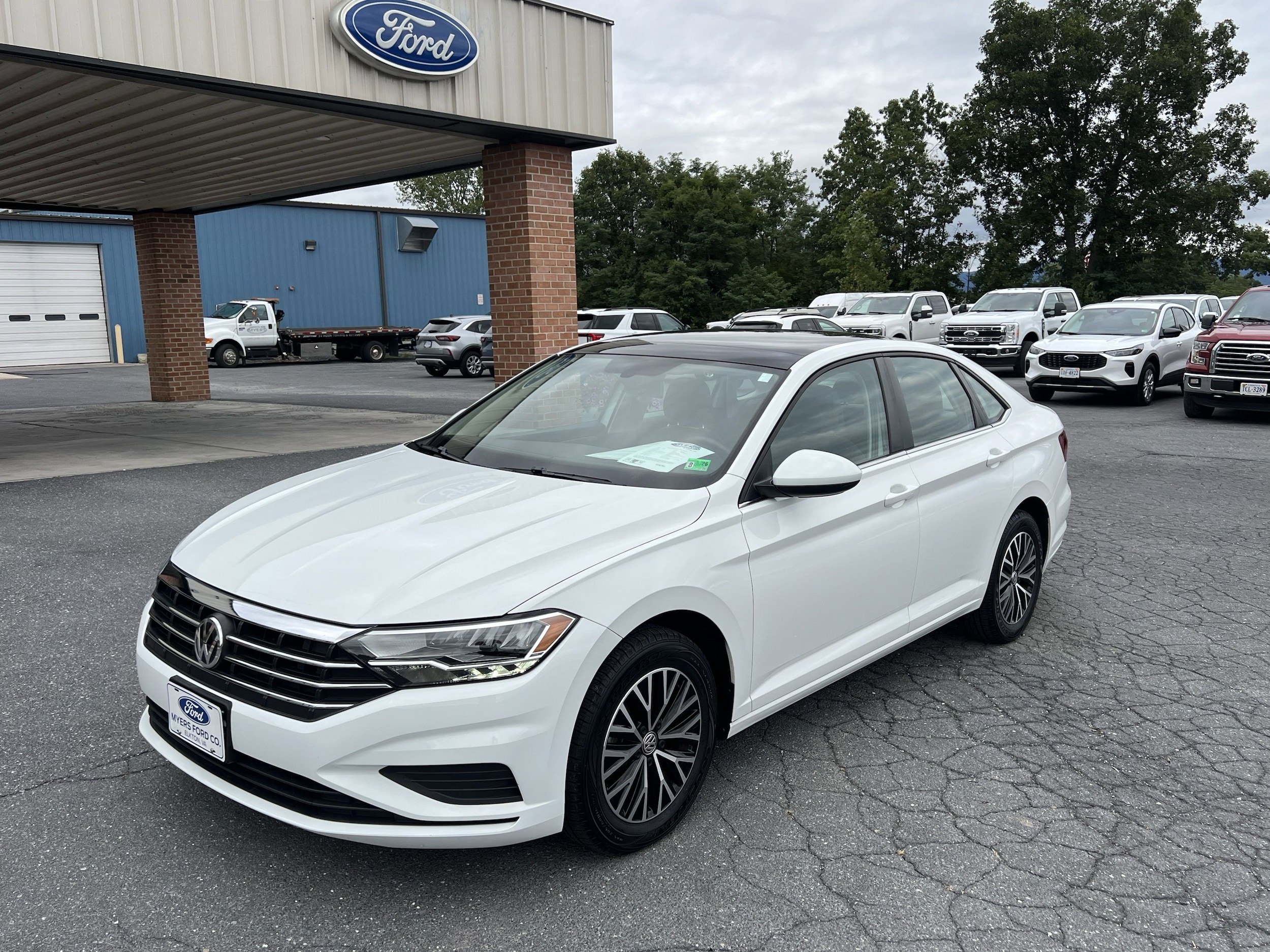 Used 2021 Volkswagen Jetta SE with VIN 3VWC57BU7MM086270 for sale in Elkton, VA