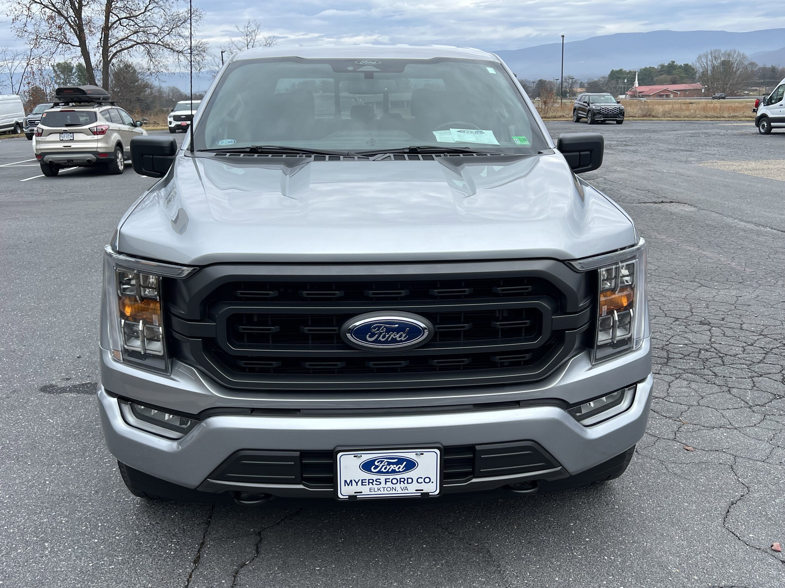 2022 Ford F-150 XLT photo 3