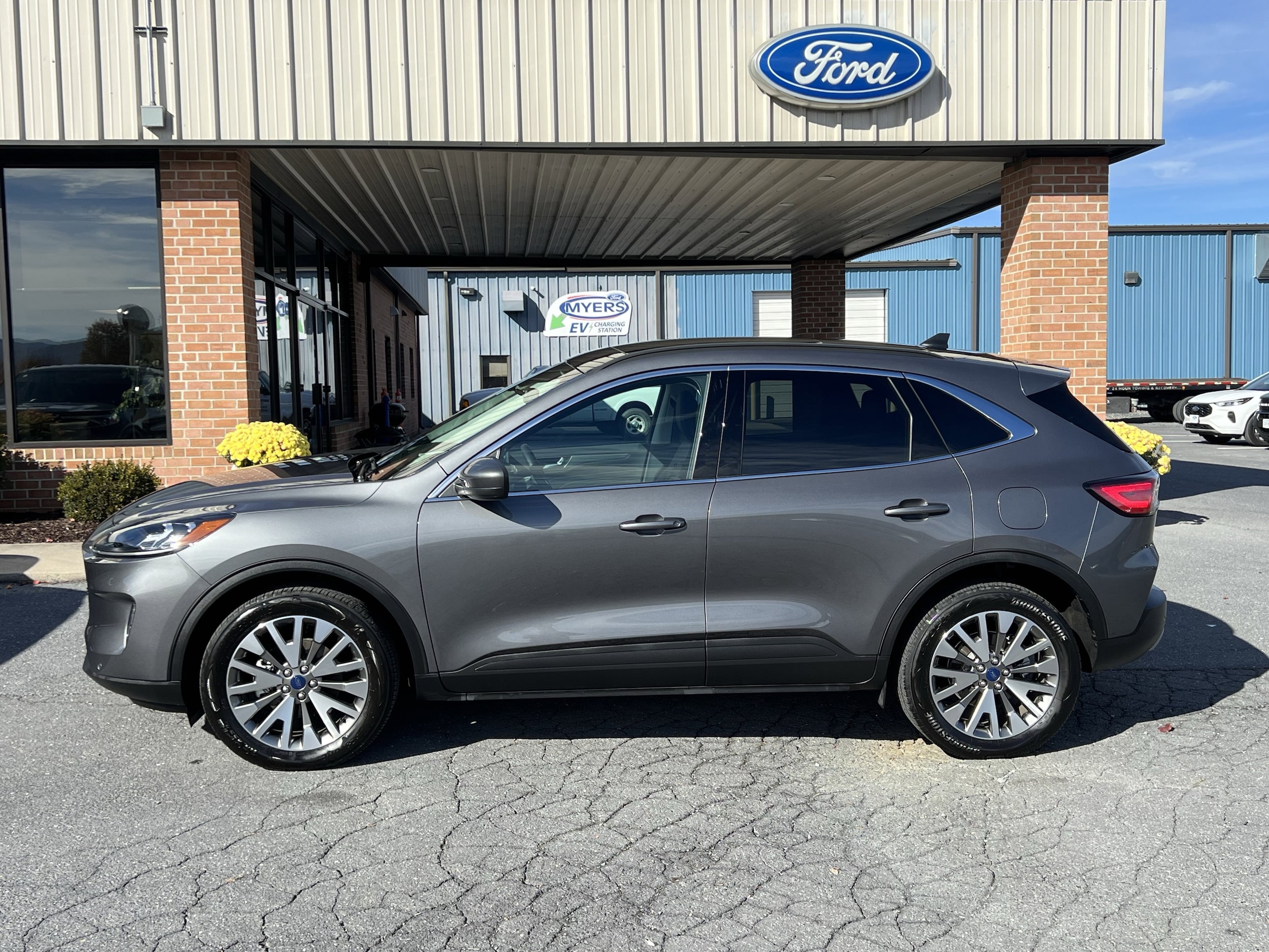 2022 Ford Escape Titanium