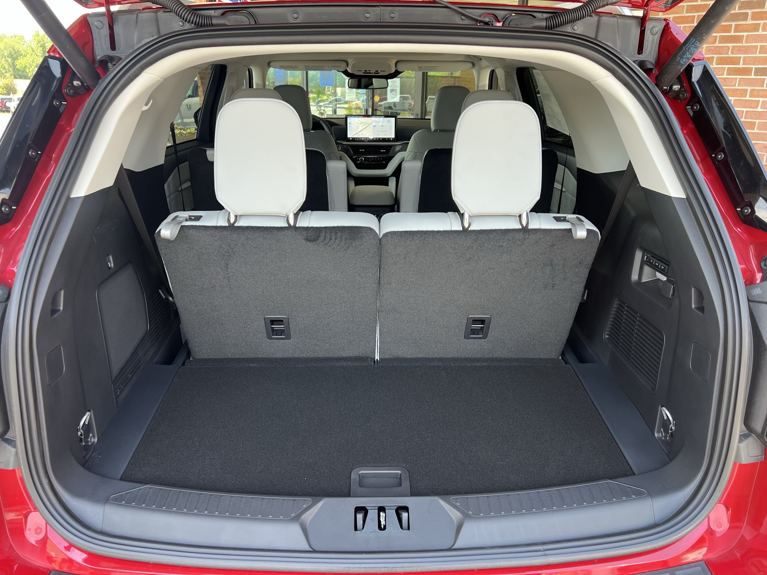 2026 Ford Explorer Platinum - Photo 49
