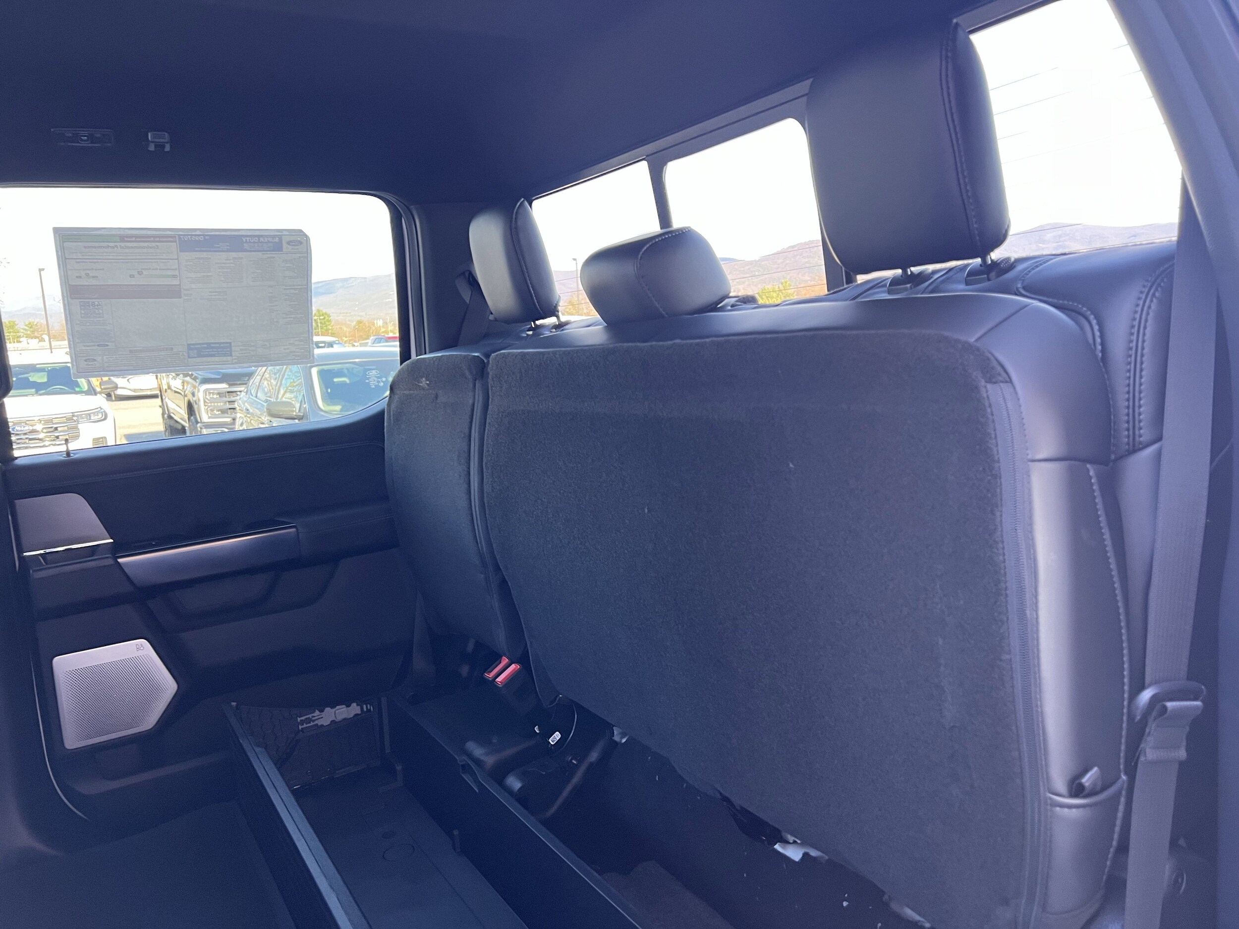2026 Ford F-350 Super Duty Platinum - Photo 22